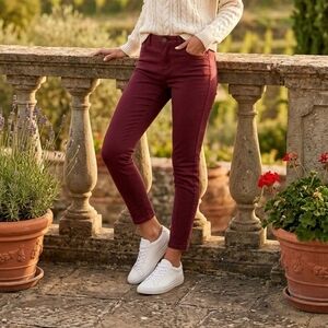 Women's Burgundy Jeans